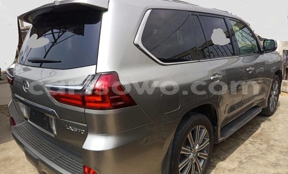 Acheter Import Voiture Lexus LX 570 Autre à Cotonou, Benin Acheter Import Voiture Lexus LX 570 Autre à Cotonou, Benin
