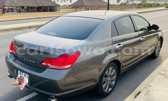 Acheter Occasion Voiture Toyota Avalon Gris à Abomey Calavi, Benin