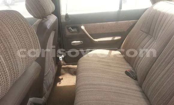 Sayi Na hannu Peugeot 605 White Mota in Parakou a Benin Sayi Na hannu Peugeot 605 White Mota in Parakou a Benin