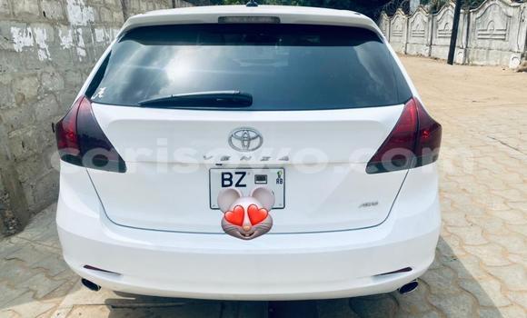 Acheter Occasion Voiture Toyota Venza Blanc à Cotonou, Benin Acheter Occasion Voiture Toyota Venza Blanc à Cotonou, Benin