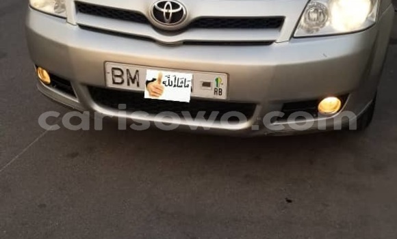 Sayi Na hannu Toyota Corolla Verso Azurfa Mota in Abomey Calavi a Benin Sayi Na hannu Toyota Corolla Verso Azurfa Mota in Abomey Calavi a Benin