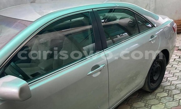 Ra Àlòkù Toyota Camry Silver Ọkọ̀ in Cotonou ni Benin Ra Àlòkù Toyota Camry Silver Ọkọ̀ in Cotonou ni Benin