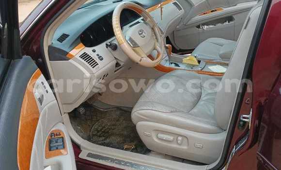 Ra Àlòkù Toyota Avalon Red Ọkọ̀ in Cotonou ni Benin Ra Àlòkù Toyota Avalon Red Ọkọ̀ in Cotonou ni Benin