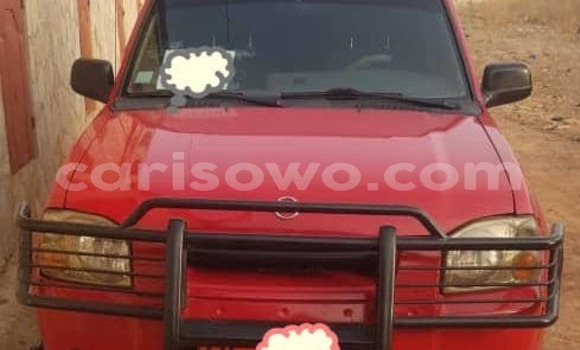 Sayi Na hannu Nissan Frontier Red Mota in Abomey Calavi a Benin Sayi Na hannu Nissan Frontier Red Mota in Abomey Calavi a Benin