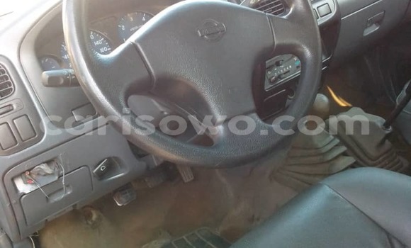 Ra Àlòkù Nissan Hardbody funfun Ọkọ̀ in Cotonou ni Benin Ra Àlòkù Nissan Hardbody funfun Ọkọ̀ in Cotonou ni Benin