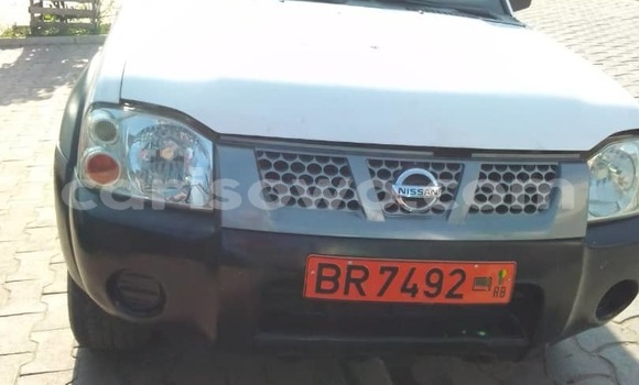 Ra Àlòkù Nissan Hardbody funfun Ọkọ̀ in Cotonou ni Benin Ra Àlòkù Nissan Hardbody funfun Ọkọ̀ in Cotonou ni Benin