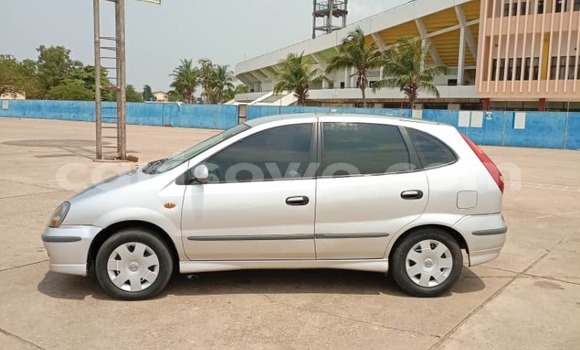 Acheter Occasion Voiture Nissan Almera Tino Gris à Cotonou, Benin