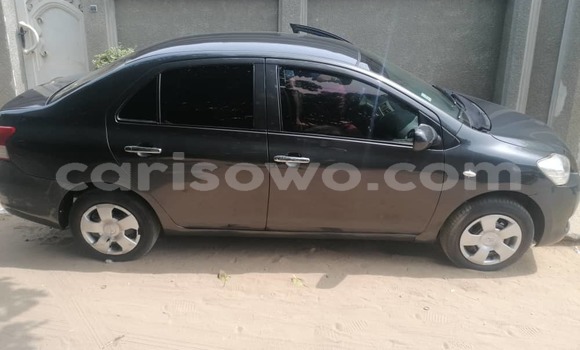 Ra Àlòkù Toyota Yaris Black Ọkọ̀ in Abomey Calavi ni Benin Ra Àlòkù Toyota Yaris Black Ọkọ̀ in Abomey Calavi ni Benin