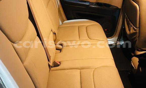 Ra Àlòkù Toyota Highlander Silver Ọkọ̀ in Abomey Calavi ni Benin Ra Àlòkù Toyota Highlander Silver Ọkọ̀ in Abomey Calavi ni Benin