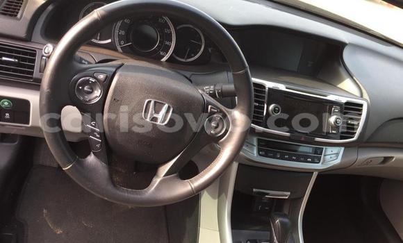 Ra Àlòkù Honda Accord Black Ọkọ̀ in Abomey Calavi ni Benin Ra Àlòkù Honda Accord Black Ọkọ̀ in Abomey Calavi ni Benin