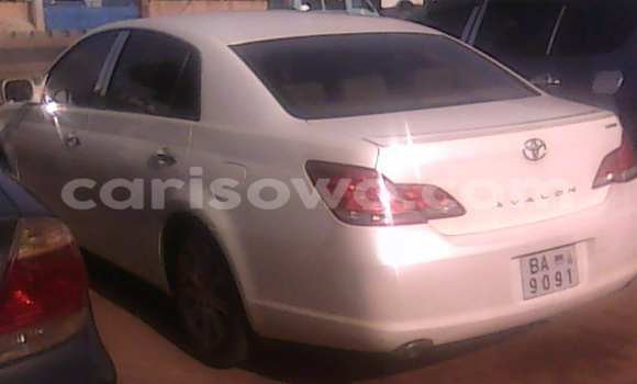 Acheter Occasion Voiture Toyota Avalon Blanc à Abomey Calavi, Benin Acheter Occasion Voiture Toyota Avalon Blanc à Abomey Calavi, Benin