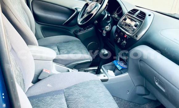 Acheter Occasion Voiture Toyota RAV4 Bleu à Cotonou, Benin Acheter Occasion Voiture Toyota RAV4 Bleu à Cotonou, Benin