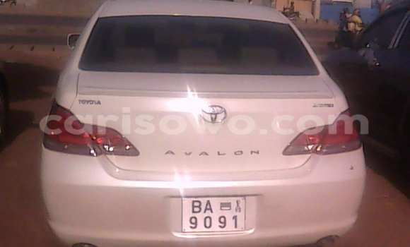 Acheter Occasion Voiture Toyota Avalon Blanc à Abomey Calavi, Benin Acheter Occasion Voiture Toyota Avalon Blanc à Abomey Calavi, Benin
