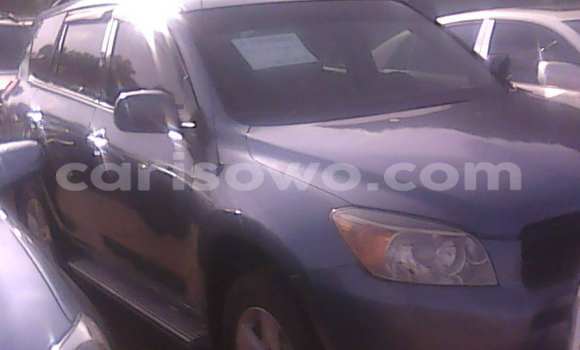 Acheter Occasion Voiture Toyota RAV4 Noir à Savalou, Benin Acheter Occasion Voiture Toyota RAV4 Noir à Savalou, Benin