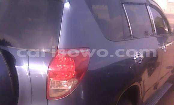 Acheter Occasion Voiture Toyota RAV4 Noir à Savalou, Benin Acheter Occasion Voiture Toyota RAV4 Noir à Savalou, Benin