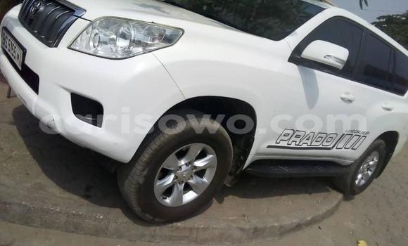 Ra Àlòkù Toyota Prado funfun Ọkọ̀ in Cotonou ni Benin Ra Àlòkù Toyota Prado funfun Ọkọ̀ in Cotonou ni Benin