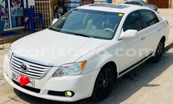 Buy Used Toyota Avalon White Car in Cotonou in Benign Buy Used Toyota Avalon White Car in Cotonou in Benign