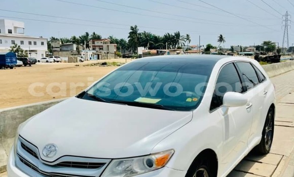 Ra Àlòkù Toyota Venza funfun Ọkọ̀ in Abomey Calavi ni Benin