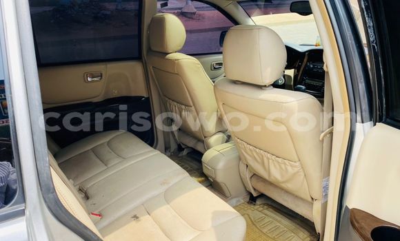 Buy Used Toyota Highlander Beige Car in Cotonou in Benign Buy Used Toyota Highlander Beige Car in Cotonou in Benign