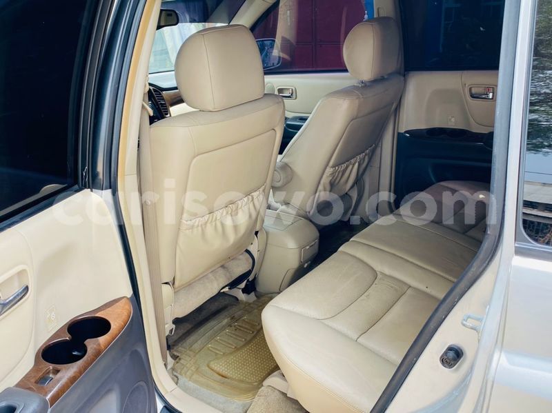 Big with watermark toyota highlander benin cotonou 13001