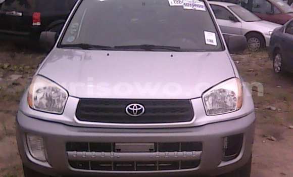 Acheter Occasion Voiture Toyota RAV4 Gris à Porto Novo, Benin Acheter Occasion Voiture Toyota RAV4 Gris à Porto Novo, Benin