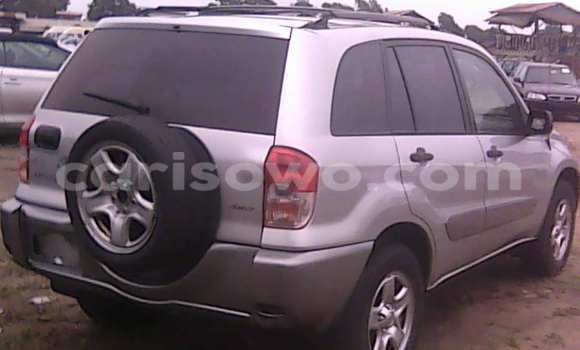 Acheter Occasion Voiture Toyota RAV4 Gris à Porto Novo, Benin Acheter Occasion Voiture Toyota RAV4 Gris à Porto Novo, Benin