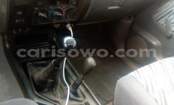 Sayi Na hannu Toyota Land Cruiser Prado White Mota in Cotonou a Benin Sayi Na hannu Toyota Land Cruiser Prado White Mota in Cotonou a Benin