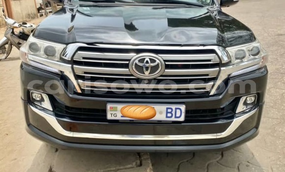Sayi Na hannu Toyota Land Cruiser Black Mota in Cotonou a Benin