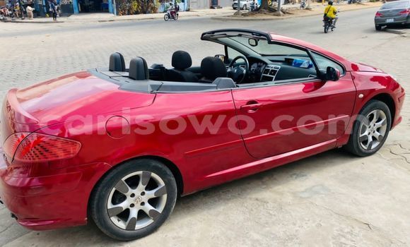 Sayi Na hannu Peugeot 307 Red Mota in Cotonou a Benin