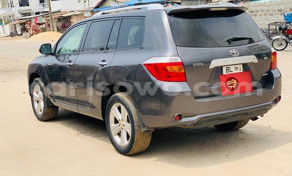 Acheter Occasion Voiture Toyota Highlander Gris à Abomey Calavi, Benin Acheter Occasion Voiture Toyota Highlander Gris à Abomey Calavi, Benin