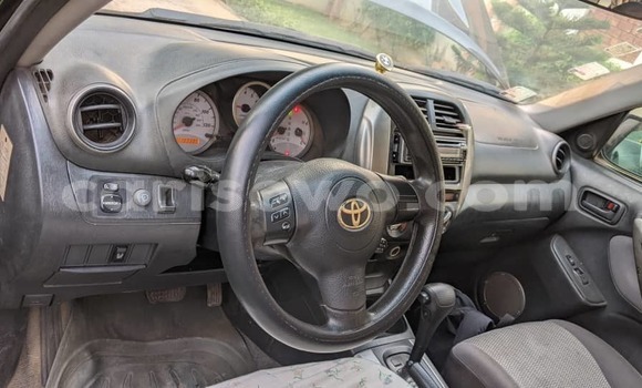 Sayi Na hannu Toyota RAV4 Black Mota in Cotonou a Benin Sayi Na hannu Toyota RAV4 Black Mota in Cotonou a Benin