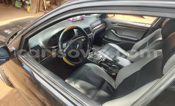 Ra Àlòkù BMW 3–Series Black Ọkọ̀ in Cotonou ni Benin Ra Àlòkù BMW 3–Series Black Ọkọ̀ in Cotonou ni Benin