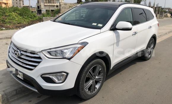 Ra Àlòkù Hyundai Santa Fe funfun Ọkọ̀ in Cotonou ni Benin Ra Àlòkù Hyundai Santa Fe funfun Ọkọ̀ in Cotonou ni Benin