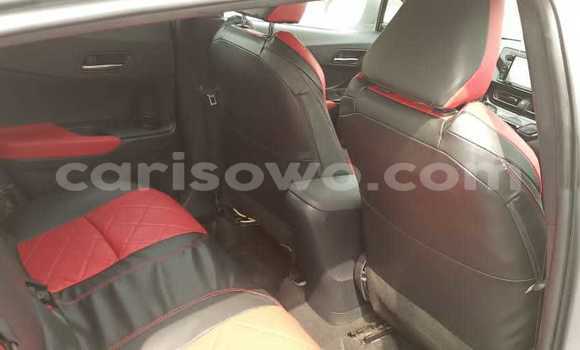 Sayi Na hannu Toyota C-HR Azurfa Mota in Cotonou a Benin Sayi Na hannu Toyota C-HR Azurfa Mota in Cotonou a Benin