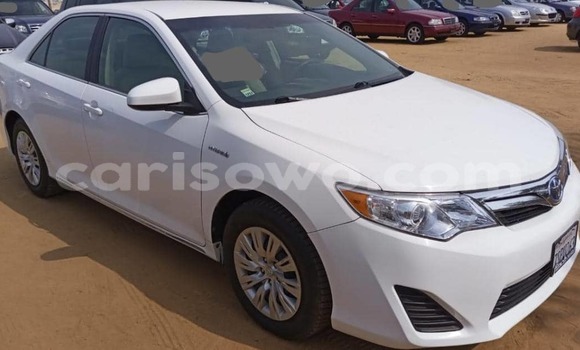Acheter Import Voiture Toyota Camry Blanc à Cotonou, Benin Acheter Import Voiture Toyota Camry Blanc à Cotonou, Benin