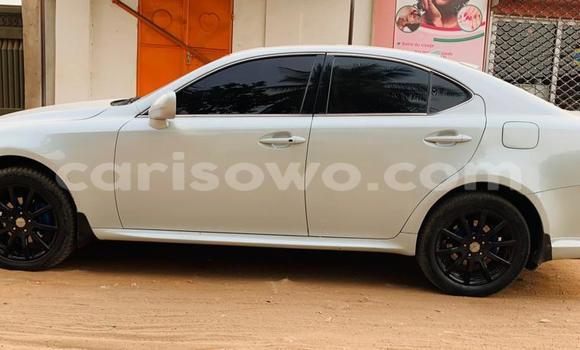 Acheter Occasion Voiture Lexus IS Blanc à Cotonou, Benin Acheter Occasion Voiture Lexus IS Blanc à Cotonou, Benin