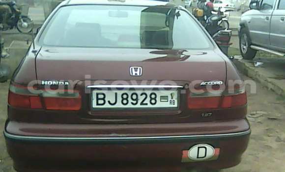 Sayi Na hannu Honda Accord Red Mota in Porto Novo a Benin Sayi Na hannu Honda Accord Red Mota in Porto Novo a Benin