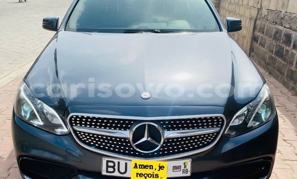Sayi Na hannu Mercedes-Benz E-klasse AMG Black Mota in Cotonou a Benin