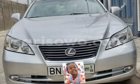 Buy Used Lexus ES Silver Car in Abomey Calavi in Benign Buy Used Lexus ES Silver Car in Abomey Calavi in Benign