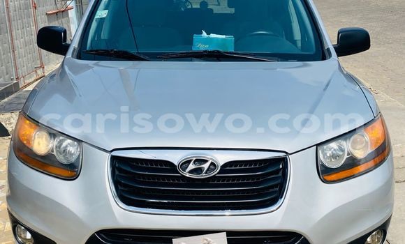 Sayi Na hannu Hyundai Santa Fe Azurfa Mota in Cotonou a Benin