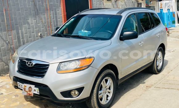 Acheter Occasion Voiture Hyundai Santa Fe Gris à Cotonou, Benin Acheter Occasion Voiture Hyundai Santa Fe Gris à Cotonou, Benin