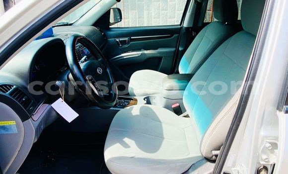 Acheter Occasion Voiture Hyundai Santa Fe Gris à Cotonou, Benin Acheter Occasion Voiture Hyundai Santa Fe Gris à Cotonou, Benin