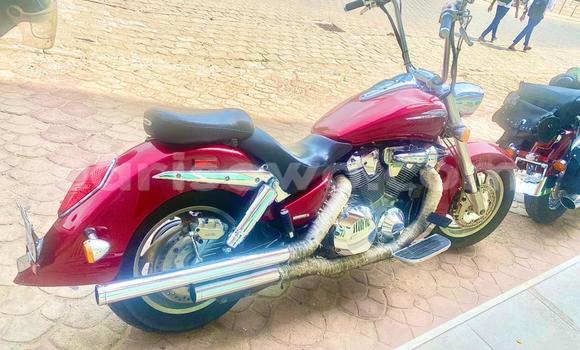 Acheter Occasion Moto Honda GL1800C Rouge à Cotonou, Benin Acheter Occasion Moto Honda GL1800C Rouge à Cotonou, Benin