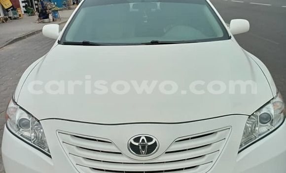 Buy Used Toyota Camry White Car in Abomey Calavi in Benign Buy Used Toyota Camry White Car in Abomey Calavi in Benign