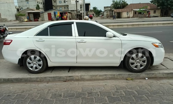 Buy Used Toyota Camry White Car in Abomey Calavi in Benign Buy Used Toyota Camry White Car in Abomey Calavi in Benign
