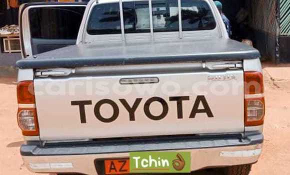 Sayi Na hannu Toyota Hilux White Mota in Abomey Calavi a Benin
