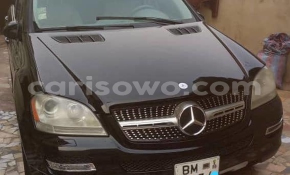 Sayi Na hannu Mercedes-Benz ML–Class Black Mota in Porto Novo a Benin