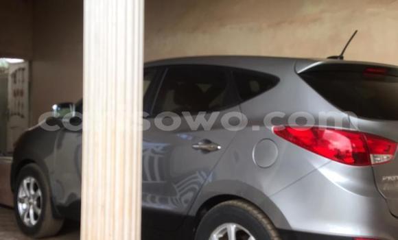 Acheter Occasion Voiture Hyundai Tucson Gris à Porto Novo, Benin Acheter Occasion Voiture Hyundai Tucson Gris à Porto Novo, Benin