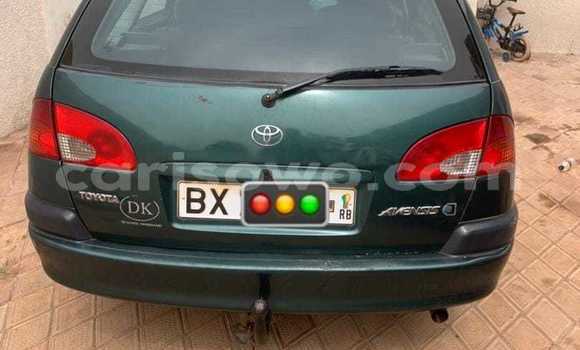 Sayi Na hannu Toyota Avensis Green Mota in Cotonou a Benin