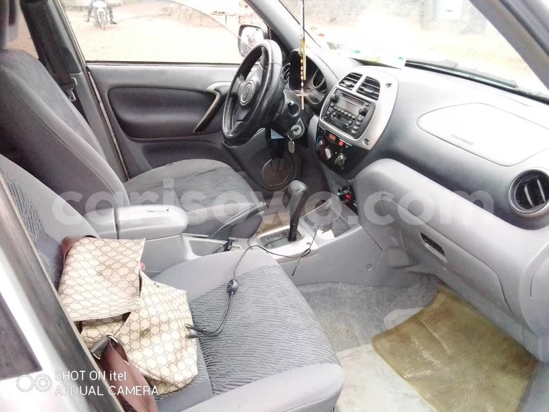 Big with watermark toyota rav4 benin cotonou 13082